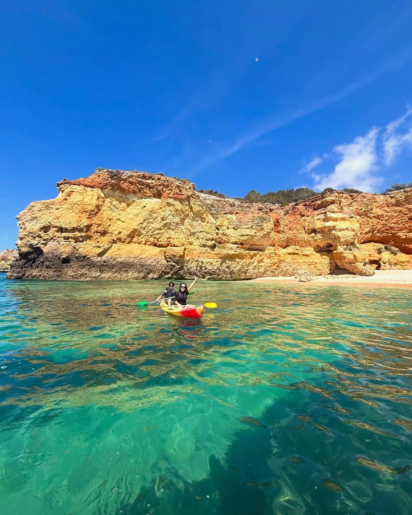 Tour de Kayak na Gruta de Benagil e Experiência na Costa do Algarve 2