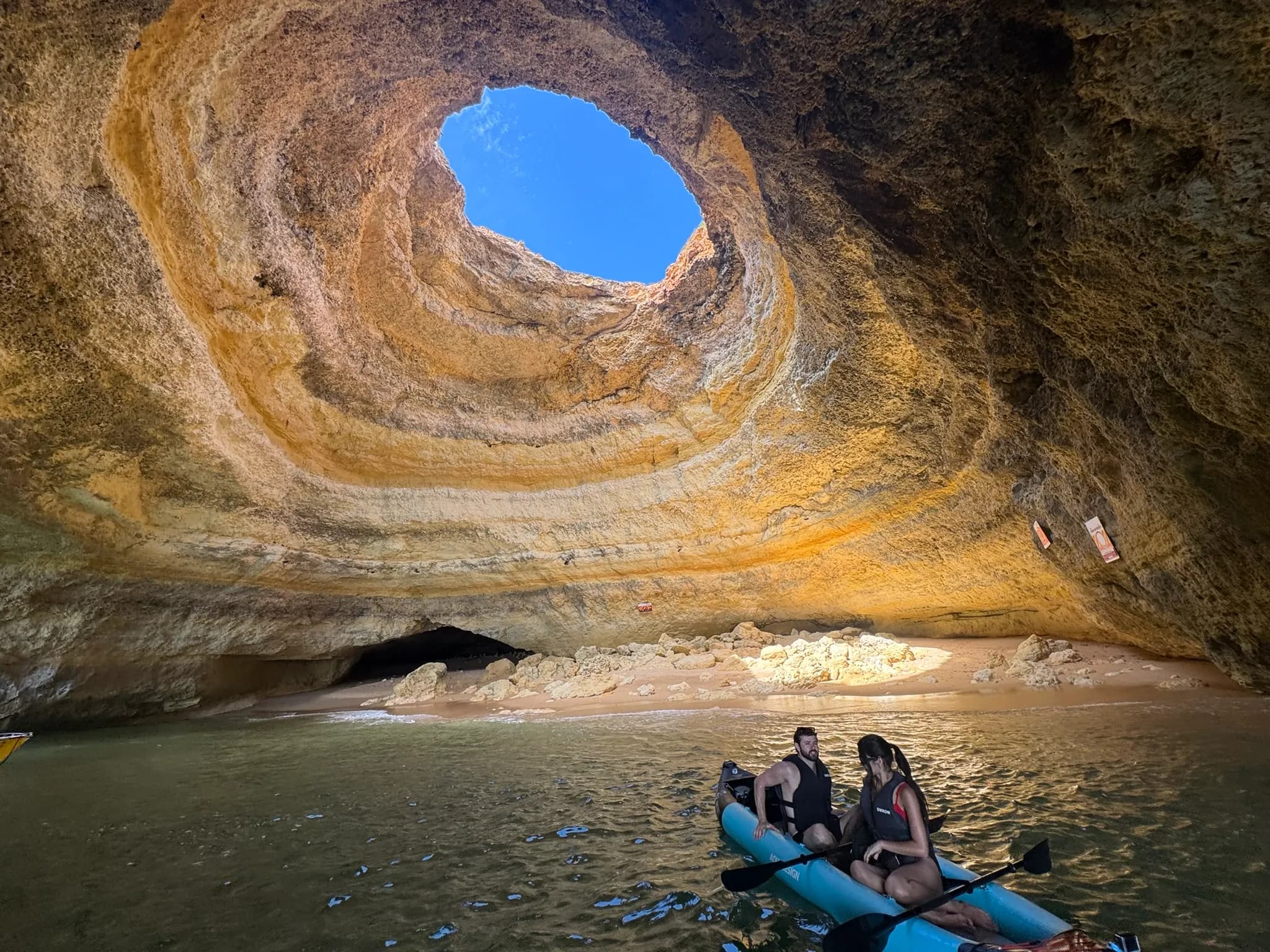 Tour de Kayak ao Nascer e Pôr do Sol nas Grutas de Benagil 5
